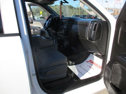 Used 2019 Chevrolet Silverado 1500 LD image 23