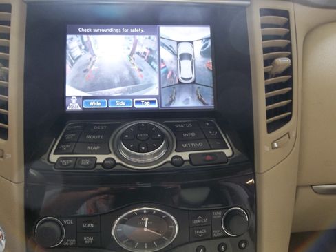Used 2011 INFINITI FX35 AWD image 15