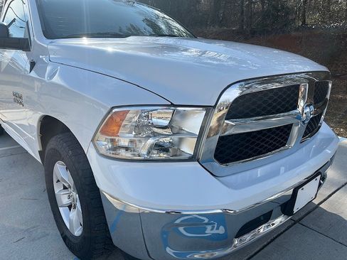 Used 2017 RAM 1500 SLT image 8