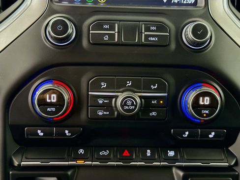 Used 2019 Chevrolet Silverado 1500 LT image 16