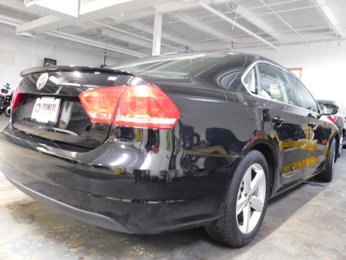 Used 2012 Volkswagen Passat 2.5 SE image 5