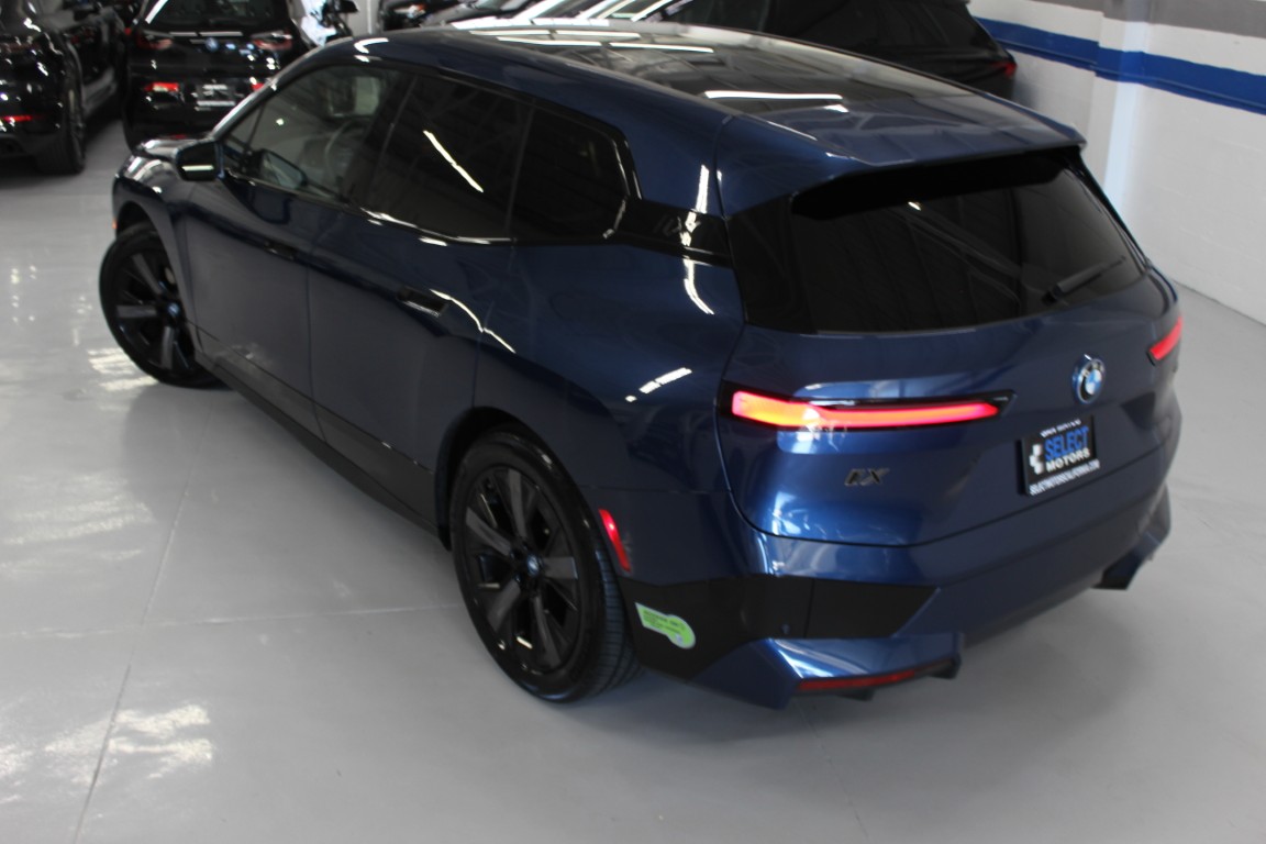 Used 2024 BMW iX M60 AWD/4WD image 13