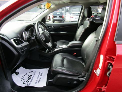 Used 2018 Dodge Journey GT image 16