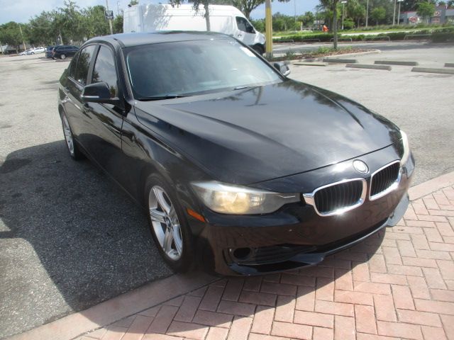 Used 2014 BMW 320i RWD image 4