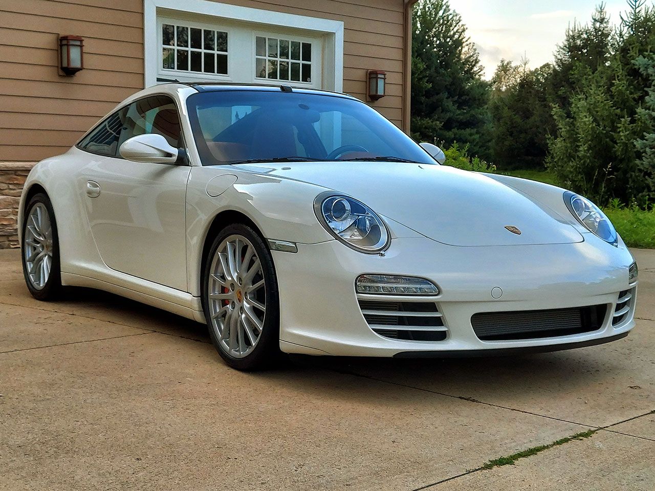 Used 2011 Porsche 911 Targa 4S AWD/4WD image 11