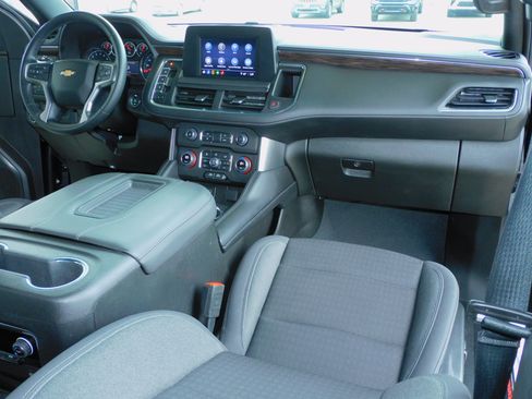 Used 2023 Chevrolet Tahoe LS image 4