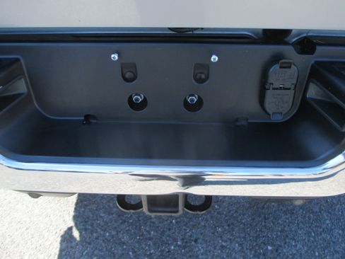 Used 2019 RAM 2500 4x4 Crew Cab Tradesman image 14