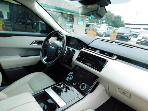 Used 2020 Land Rover Range Rover Velar R-Dynamic S AWD/4WD image 21