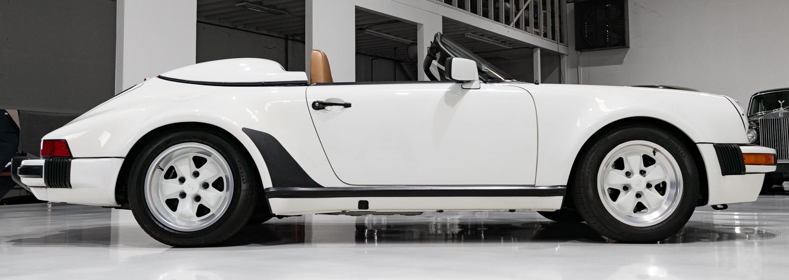 Used 1989 Porsche 911 Speedster RWD image 16
