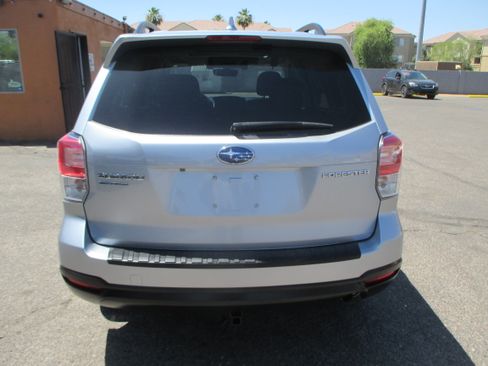Used 2018 Subaru Forester 2.5i Premium AWD/4WD image 6