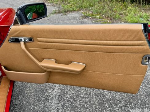 Used 1988 Mercedes-Benz 560 SL UNAVAIL image 48