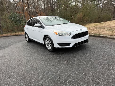 Used 2015 Ford Focus SE image 7