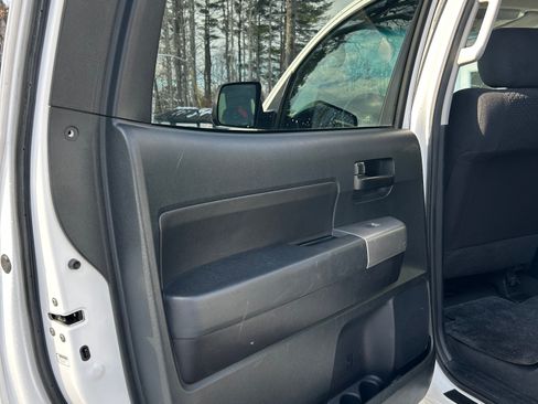 Used 2012 Toyota Tundra SR5 image 14