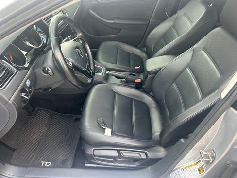 Used 2015 Volkswagen Jetta Sedan FWD image 9