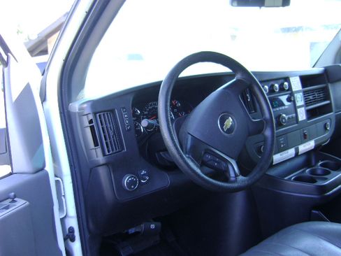 Used 2014 Chevrolet Express 3500 UNAVAIL RWD image 9