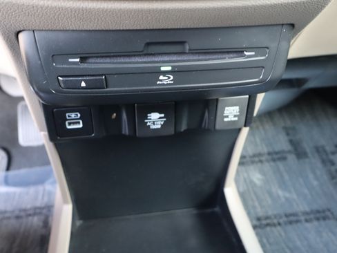Used 2023 Honda Odyssey Touring image 31