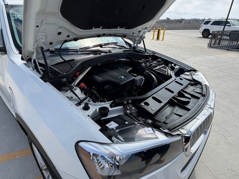 Used 2016 BMW X3 xDrive28i AWD/4WD image 17