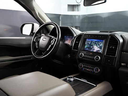 Used 2020 Ford Expedition Limited image 40
