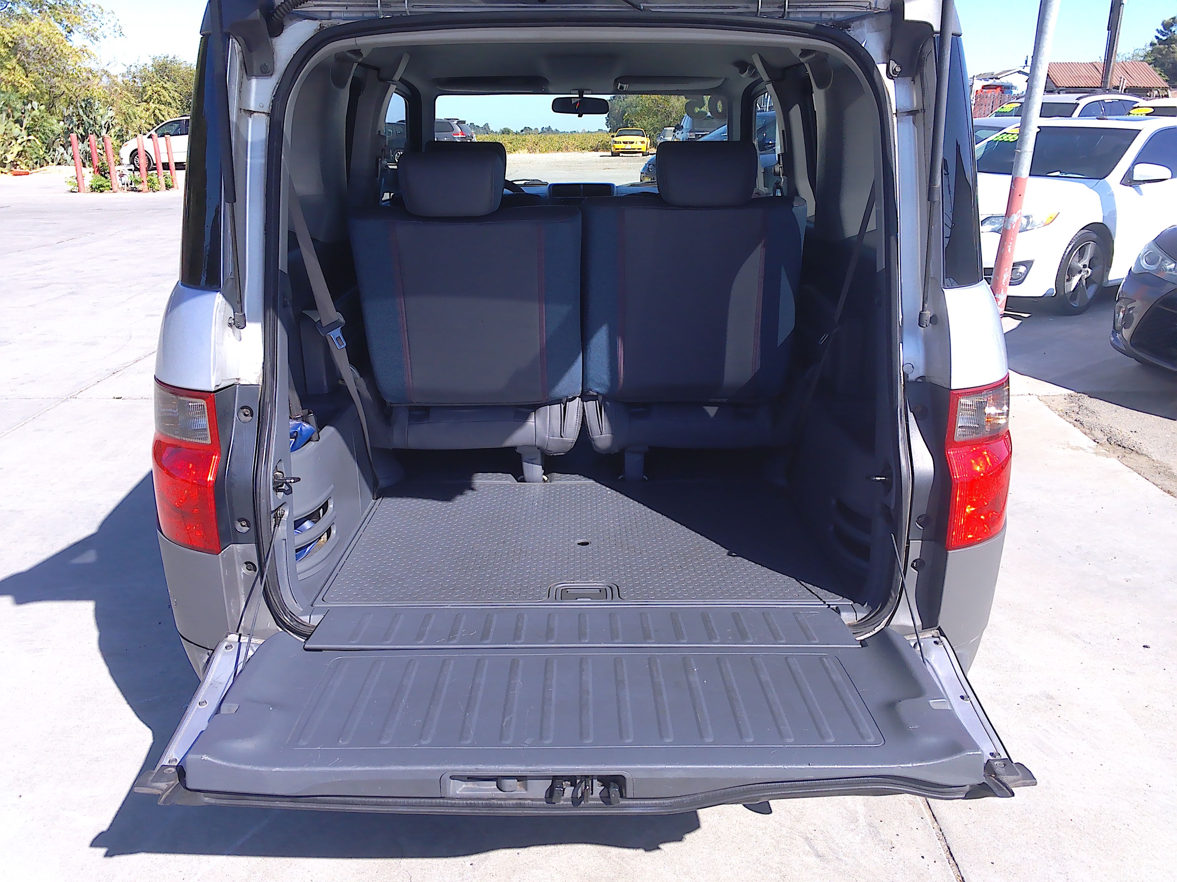 Used 2005 Honda Element LX image 18