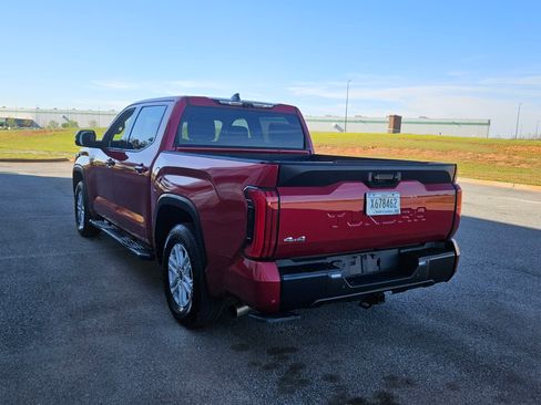 Used 2022 Toyota Tundra SR5 AWD/4WD image 3