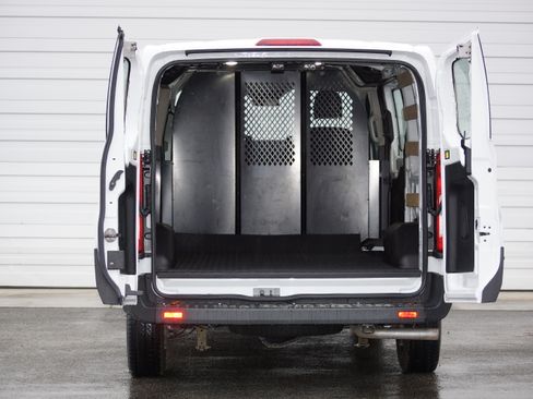 Used 2023 Ford Transit 250 image 6