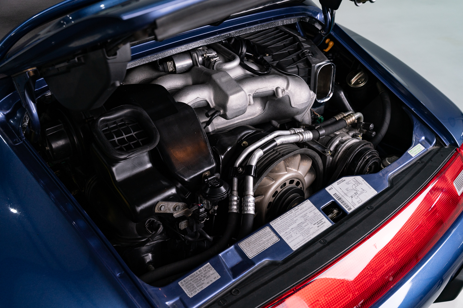 Used 1997 Porsche 911 Carrera Cabriolet RWD image 79