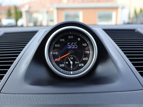 Used 2018 Porsche Macan Sport Edition image 24