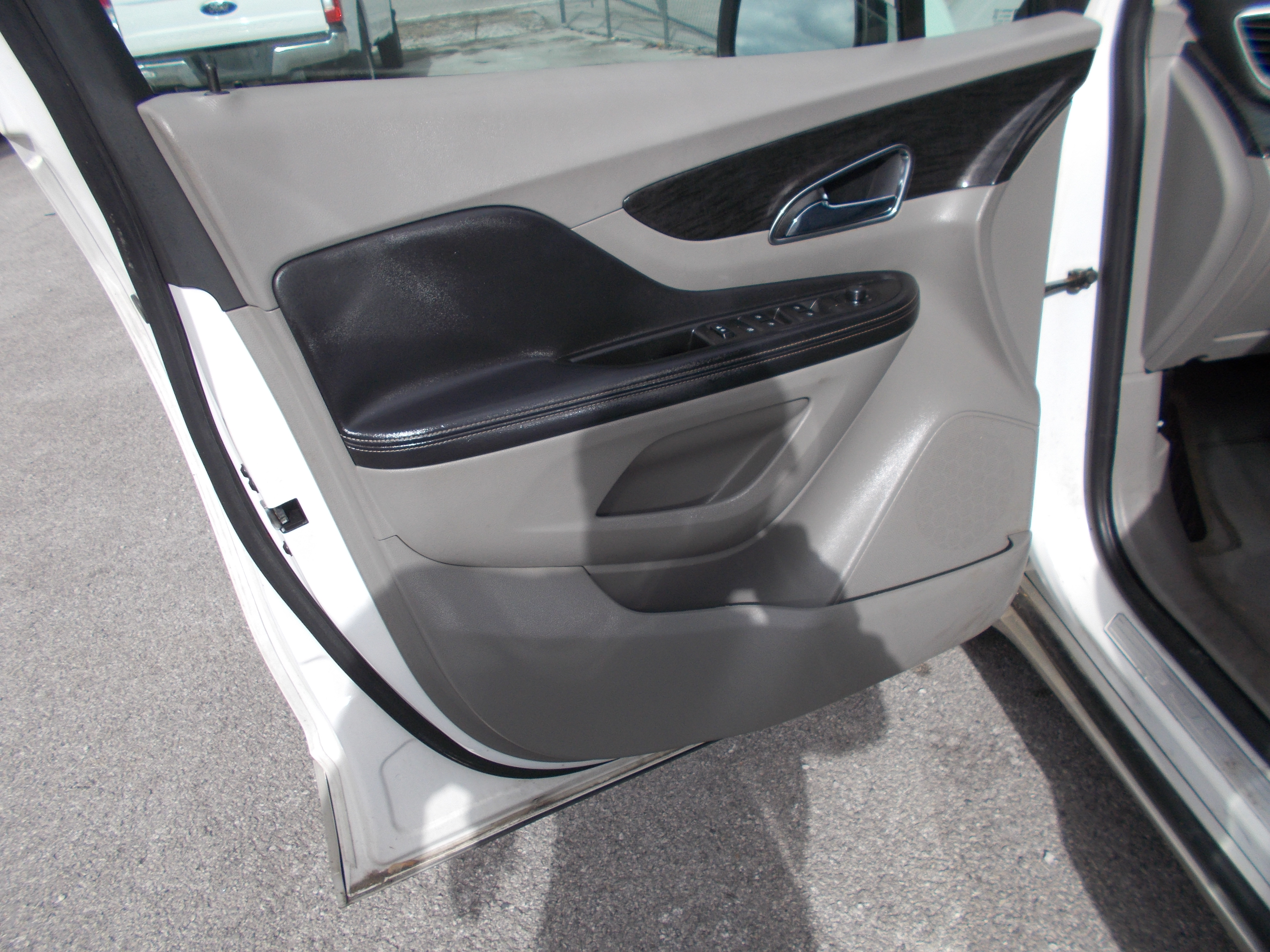 Used 2015 Buick Encore AWD Leather image 5