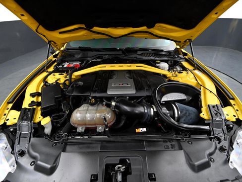 Used 2018 Ford Mustang GT image 22