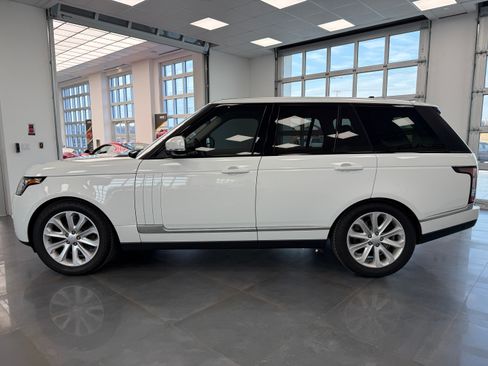 Used 2016 Land Rover Range Rover HSE image 9