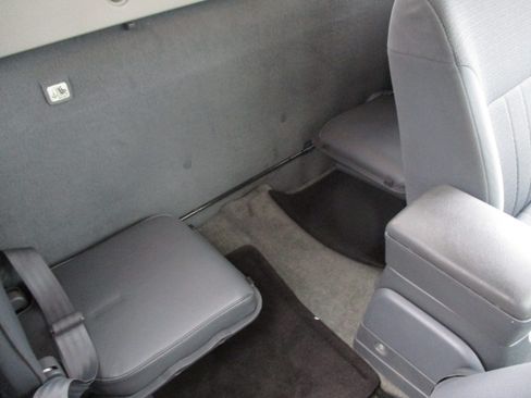 Used 2002 Nissan Frontier XE image 21