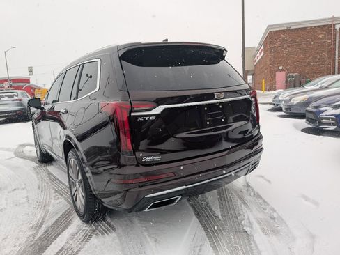 Used 2021 Cadillac XT6 Premium Luxury image 4