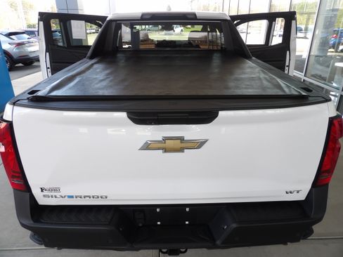 Used 2024 Chevrolet Silverado EV W/T image 15