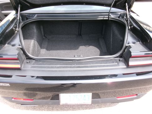 Used 2022 Dodge Challenger R/T Plus image 8