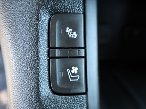 Used 2019 GMC Acadia Denali image 33