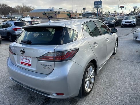 Used 2012 Lexus CT 200h Premium image 4