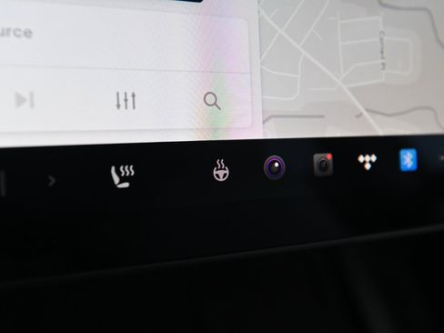 Used 2021 Tesla Model Y Performance image 26