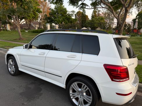 Used 2015 Mercedes-Benz GLK 350 image 3