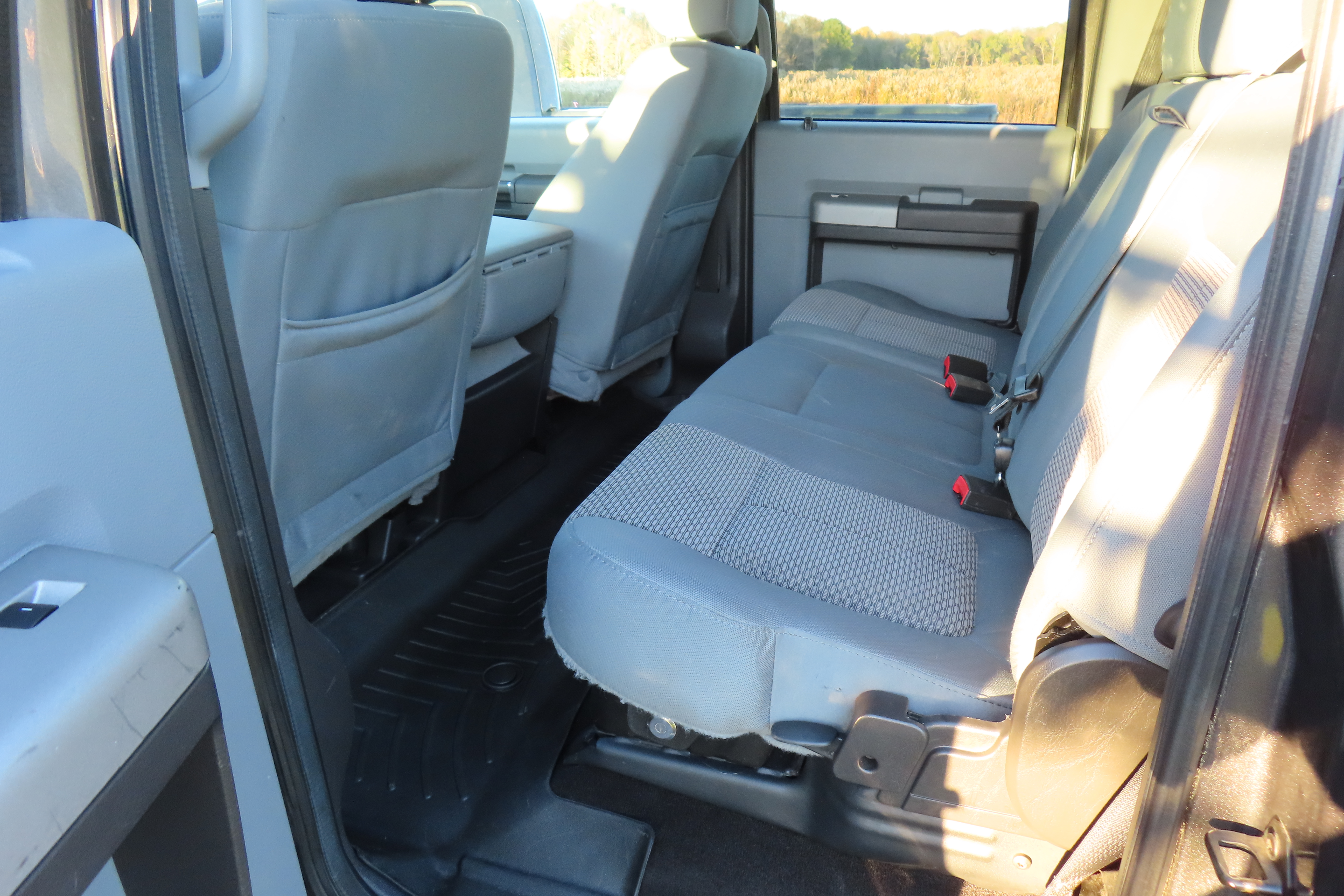 Used 2016 Ford F350 4x4 Crew Cab Super Duty image 12