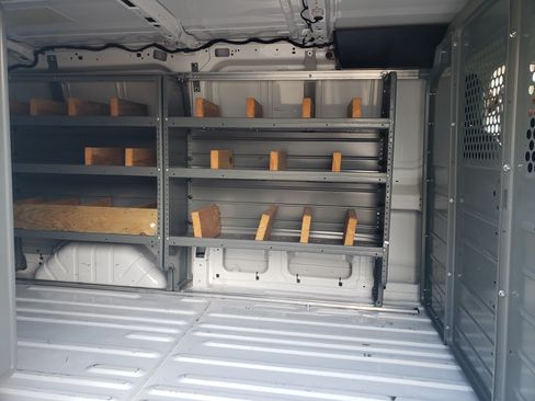 Used 2023 Ford Transit 250 image 9