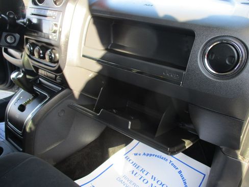 Used 2013 Jeep Patriot Sport image 25