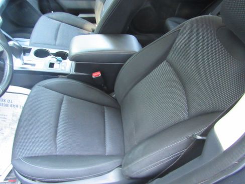 Used 2017 Subaru Outback 2.5i Premium AWD/4WD image 11