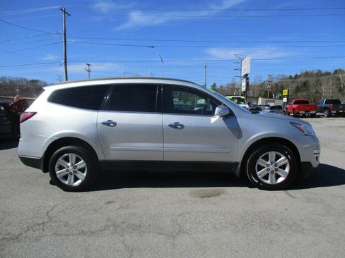 Used 2013 Chevrolet Traverse LT image 5