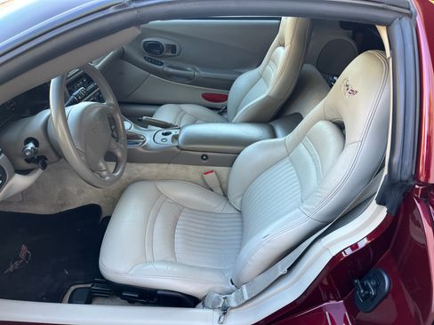 Used 2003 Chevrolet Corvette image 26