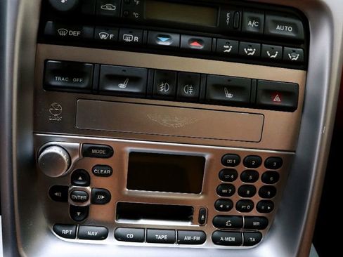 Used 2003 Aston Martin Vanquish image 38