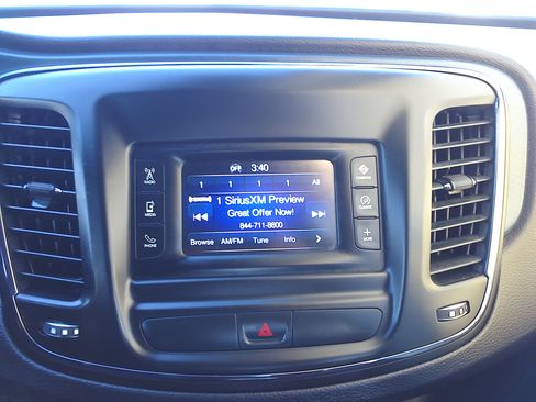 Used 2015 Chrysler 200 S image 15