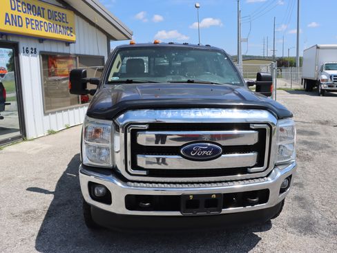 Used 2016 Ford F250 Lariat image 3