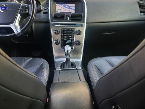 Used 2013 Volvo XC60 3.2 Premier FWD image 18