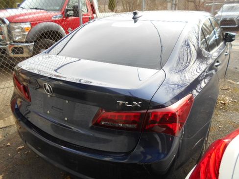 Used 2017 Acura TLX FWD w/Technology Package image 3