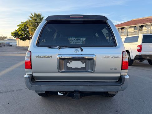 Used 2002 Toyota 4Runner SR5 image 7